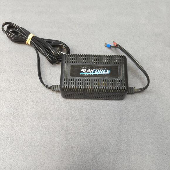 Sunforce Products AC/DC Power Converter  JT-DC12V5.8A Pre Owned - Picture 1 of 5